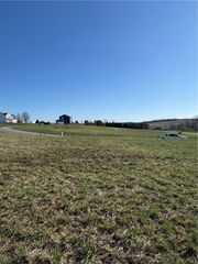 0 Hunter Dr, Scottdale, PA 15683