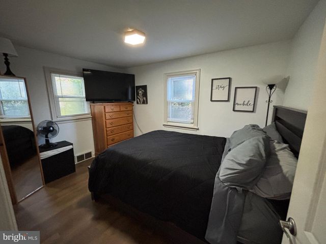 1882 MANOR RIDGE DR, Lancaster, PA 17603