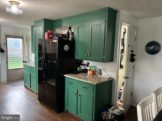1882 MANOR RIDGE DR, Lancaster, PA 17603