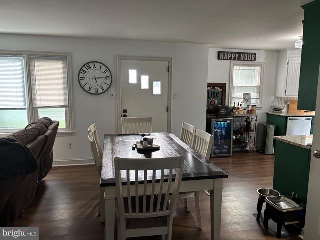 1882 MANOR RIDGE DR, Lancaster, PA 17603