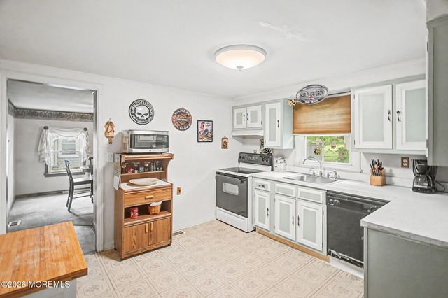 718 Barberry Drive, Brick, NJ 08723