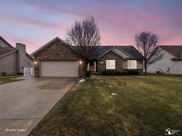 778 E Sweet Briar Lane, Monroe Twp, MI 48161