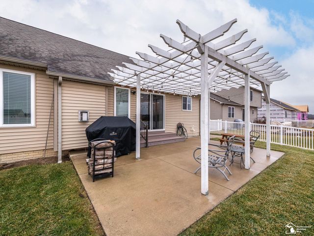 778 E Sweet Briar Lane, Monroe Twp, MI 48161