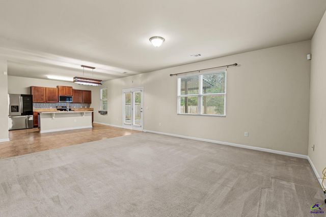 204 Flowing Meadows Drive, Kathleen, GA 31047