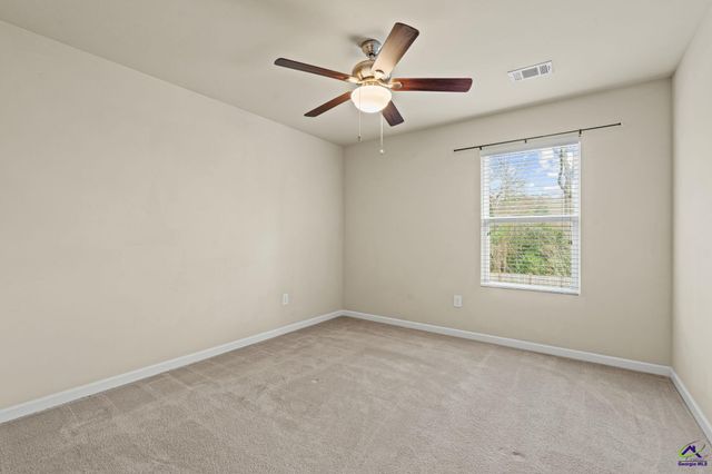 204 Flowing Meadows Drive, Kathleen, GA 31047