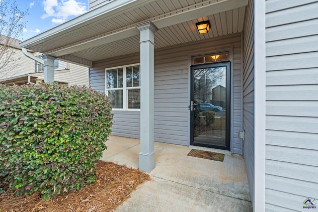 204 Flowing Meadows Drive, Kathleen, GA 31047