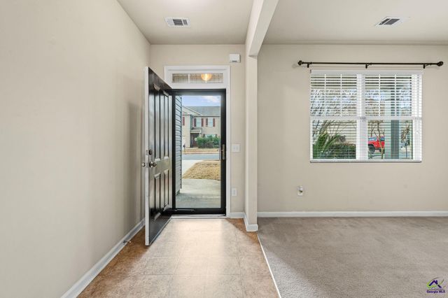 204 Flowing Meadows Drive, Kathleen, GA 31047