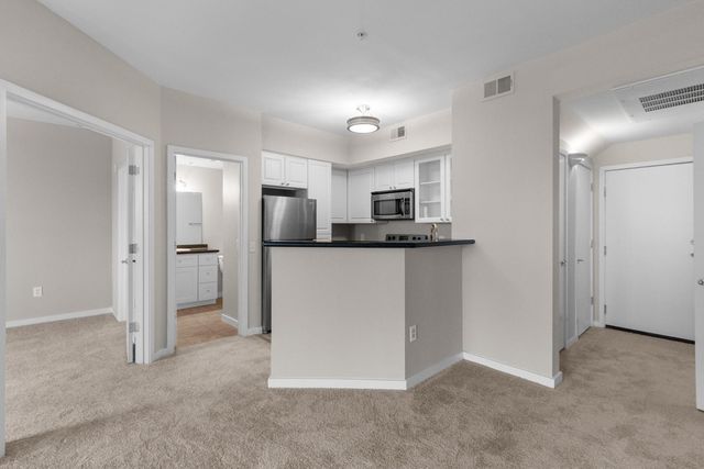 3633 N 3rd Avenue Unit 1004, Phoenix, AZ 85013