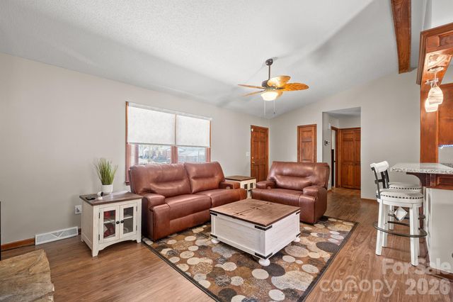 2114 Wilson Avenue, Charlotte, NC 28208