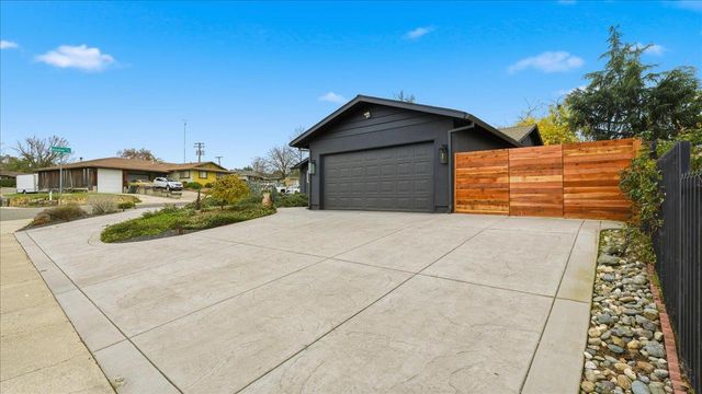 5701 Chipping Way, Citrus Heights, CA 95621