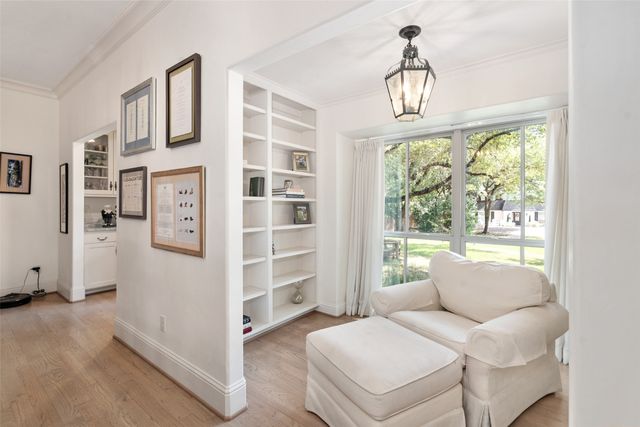 7351 Glendora Avenue, Dallas, TX 75230