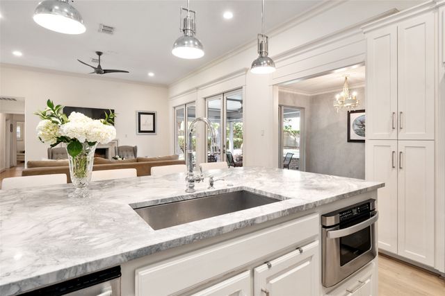 7351 Glendora Avenue, Dallas, TX 75230