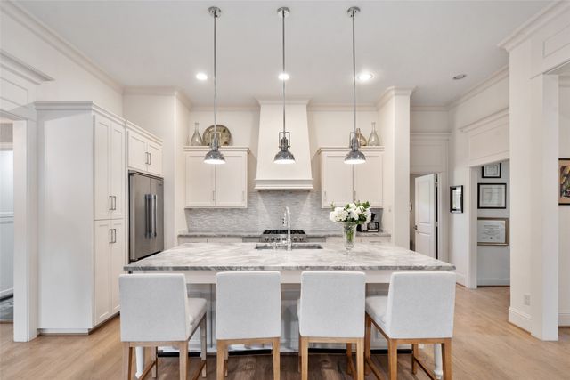7351 Glendora Avenue, Dallas, TX 75230