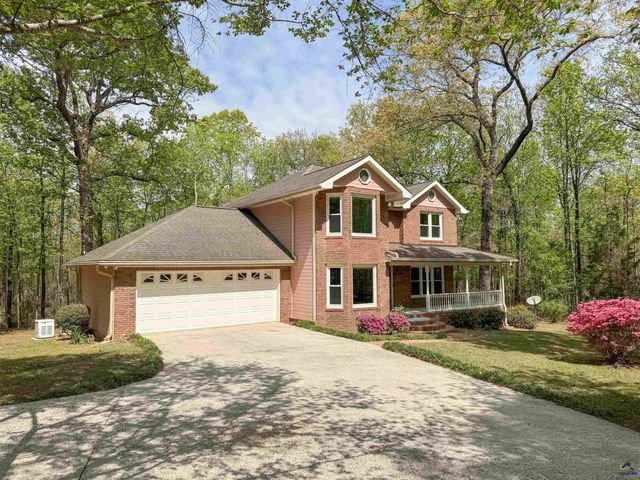 571 Barker Rd, Byron, GA 31008