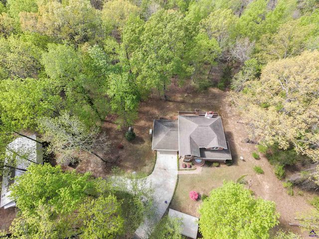 571 Barker Rd, Byron, GA 31008