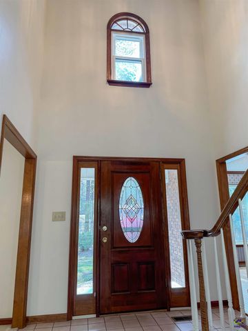 571 Barker Rd, Byron, GA 31008