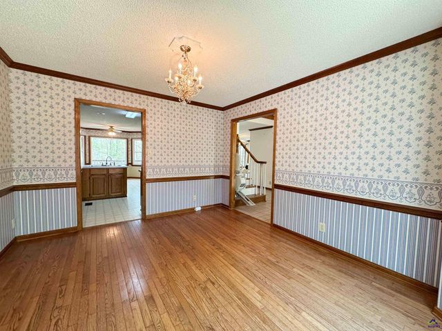 571 Barker Rd, Byron, GA 31008