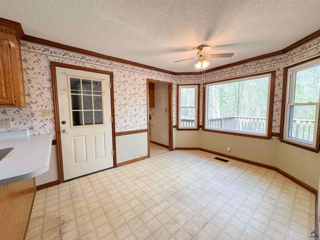 571 Barker Rd, Byron, GA 31008