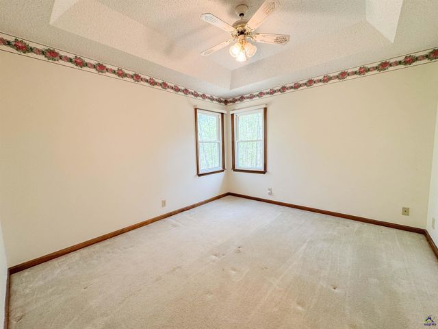 571 Barker Rd, Byron, GA 31008