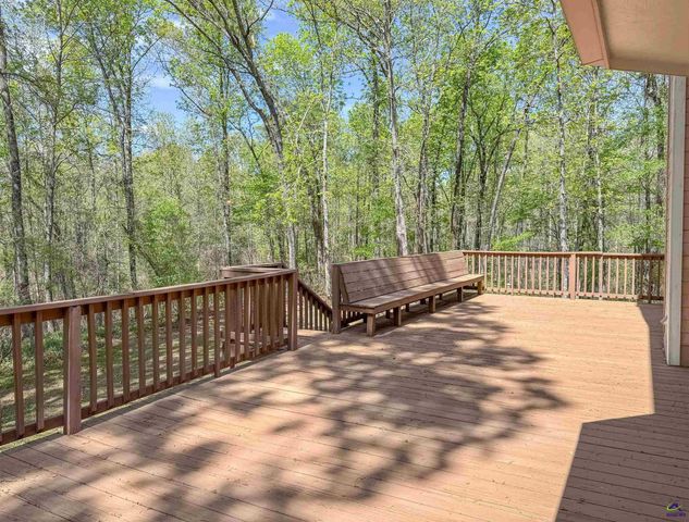 571 Barker Rd, Byron, GA 31008