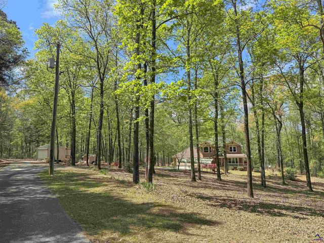 571 Barker Rd, Byron, GA 31008