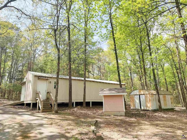 571 Barker Rd, Byron, GA 31008