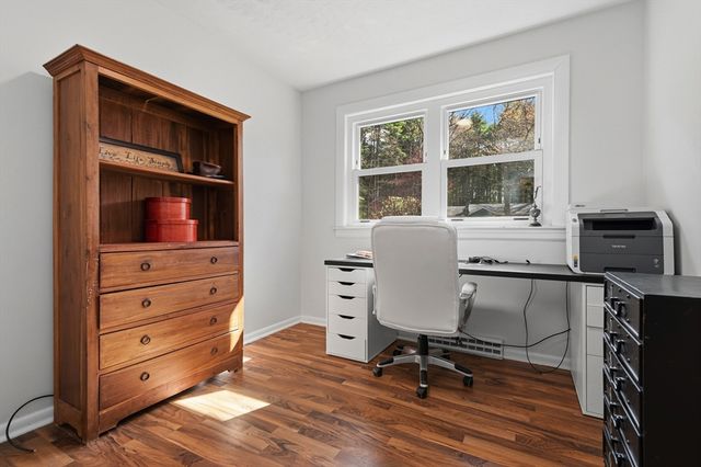21 Warren Rd, Upton, MA 01568
