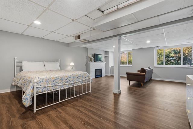 21 Warren Rd, Upton, MA 01568