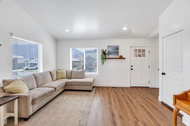 1530 S WINDSONG DR, Santaquin, UT 84655