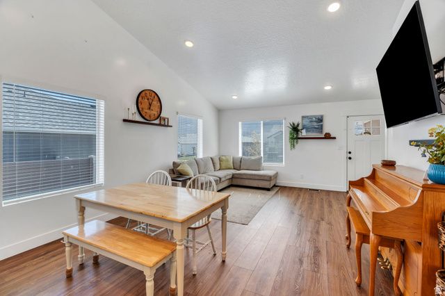 1530 S WINDSONG DR, Santaquin, UT 84655