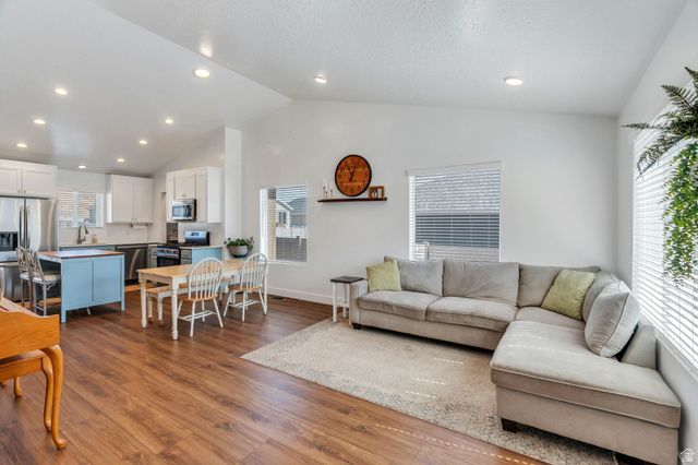 1530 S WINDSONG DR, Santaquin, UT 84655