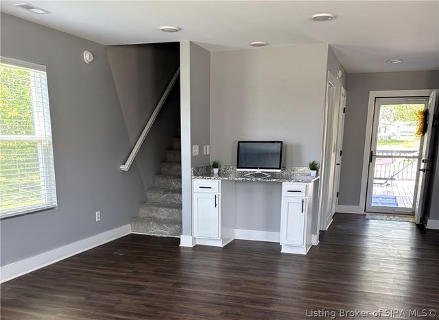 122 Winthrop Avenue, Charlestown, IN 47111