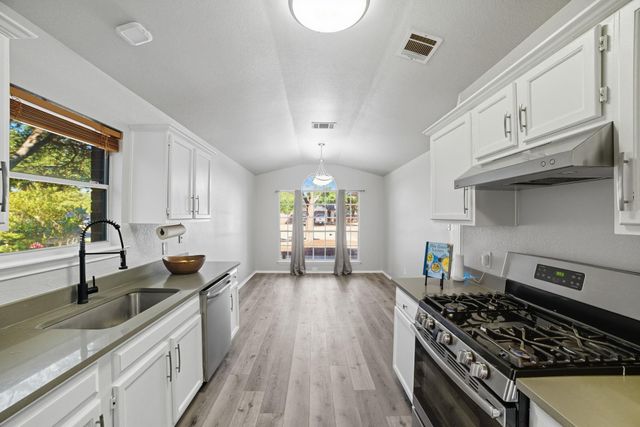 1226 Brashear LN, Cedar Park, TX 78613
