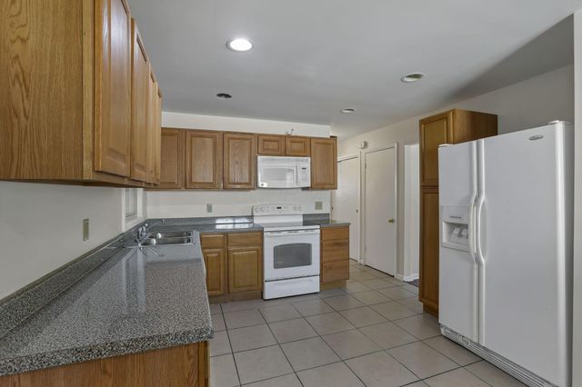 2947 E Mound Street, Columbus, OH 43209