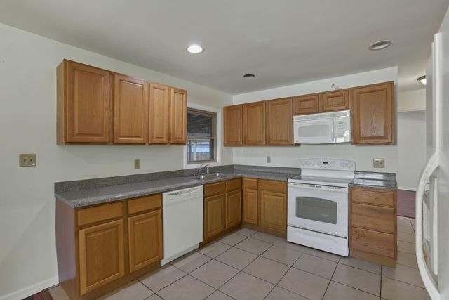2947 E Mound Street, Columbus, OH 43209