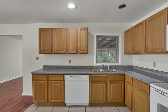 2947 E Mound Street, Columbus, OH 43209