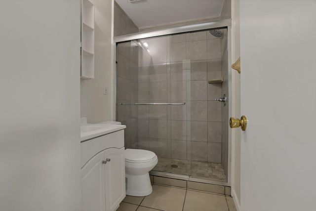 2947 E Mound Street, Columbus, OH 43209