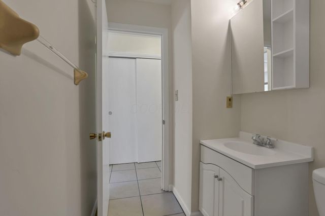 2947 E Mound Street, Columbus, OH 43209