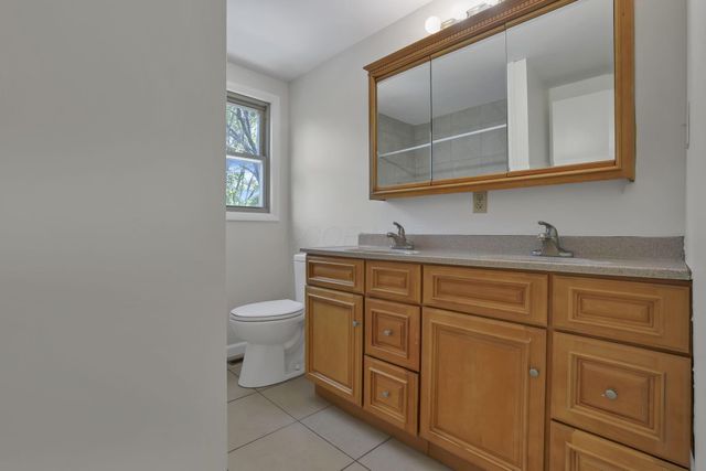 2947 E Mound Street, Columbus, OH 43209