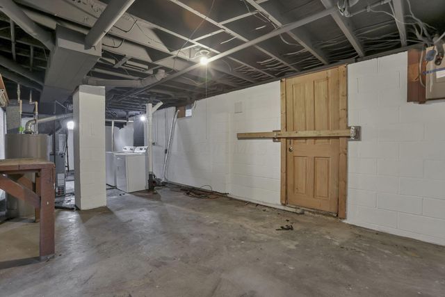 2947 E Mound Street, Columbus, OH 43209