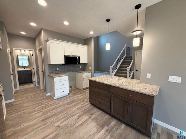 5927 S Spirea Ave Avenue, Sioux Falls, SD 57108