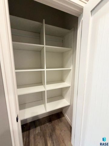 5927 S Spirea Ave Avenue, Sioux Falls, SD 57108