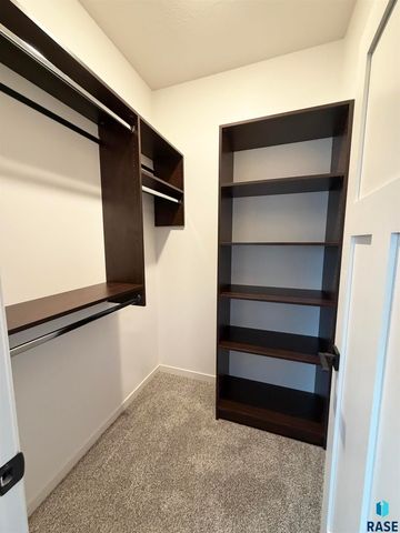 5927 S Spirea Ave Avenue, Sioux Falls, SD 57108