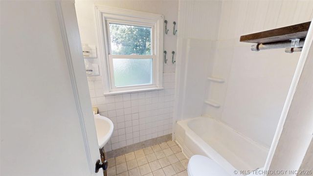 4836 S 33rd West Avenue, Tulsa, OK 74107