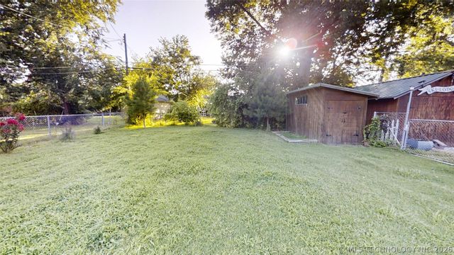 4836 S 33rd West Avenue, Tulsa, OK 74107