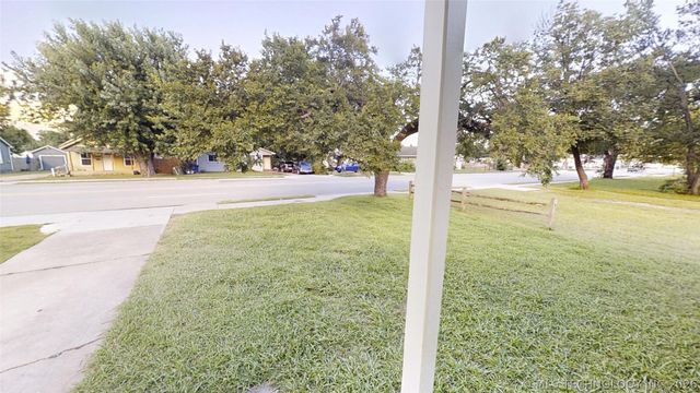 4836 S 33rd West Avenue, Tulsa, OK 74107