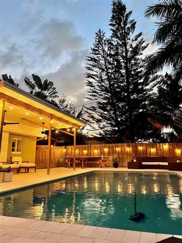 1119 SE 14th Drive, Deerfield Beach, FL 33441