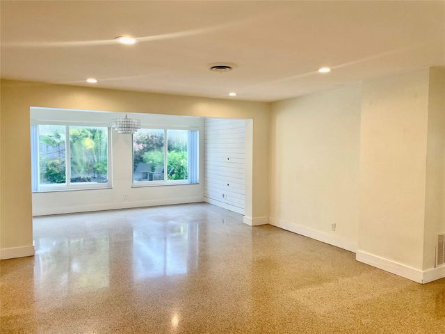 1119 SE 14th Drive, Deerfield Beach, FL 33441