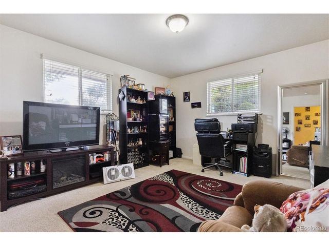 187 Lamar St, Lakewood, CO 80226