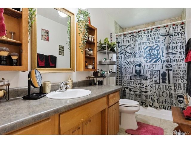 187 Lamar St, Lakewood, CO 80226